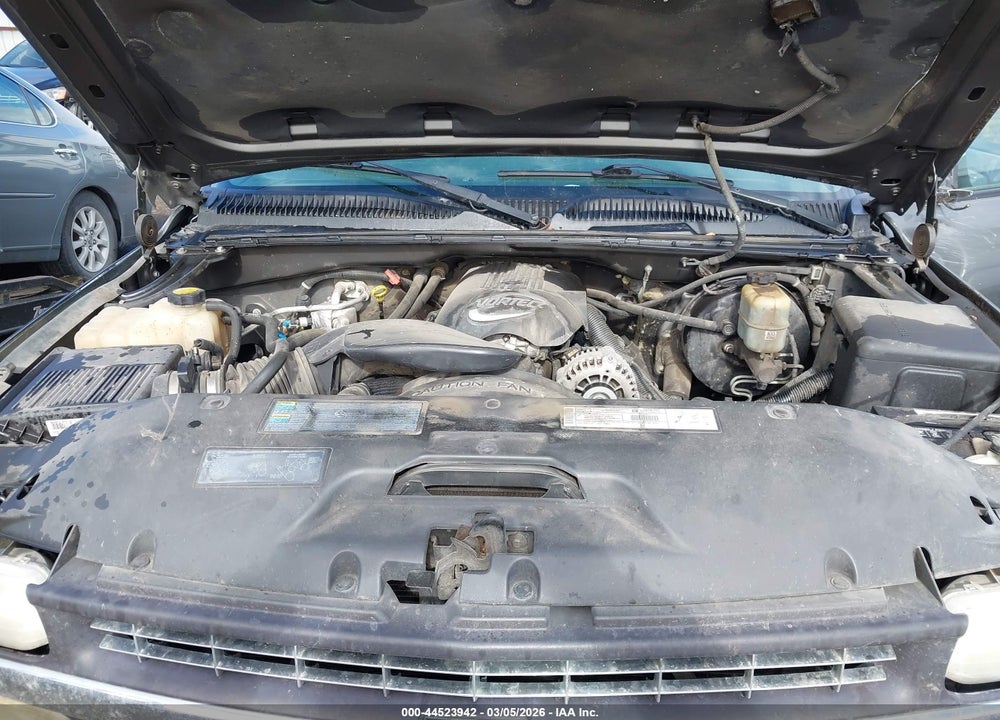 2001 CHEVROLET SILVERADO 1500 LS VIN: 2GCEK19T411405402