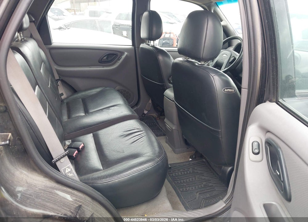 2001 FORD ESCAPE XLS VIN: 1FMCU011X1KB04134
