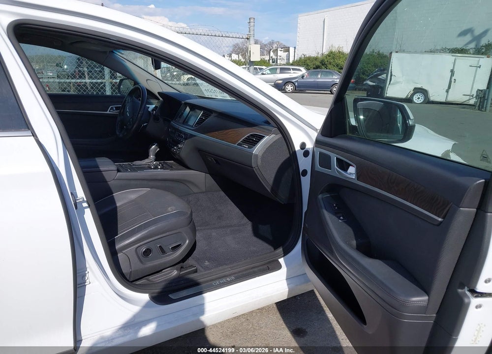 2015 HYUNDAI GENESIS 5.0 VIN: KMHGN4JF2FU052480