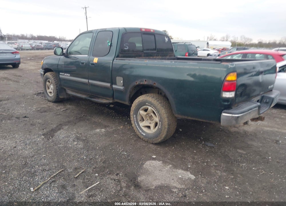 2000 TOYOTA TUNDRA SR5 V8 VIN: 5TBBT4415YS067690