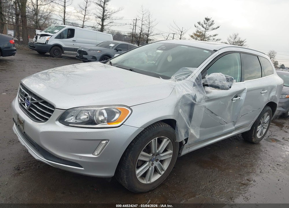 2017 VOLVO XC60 T5 INSCRIPTION VIN: YV440MRU4H2142962