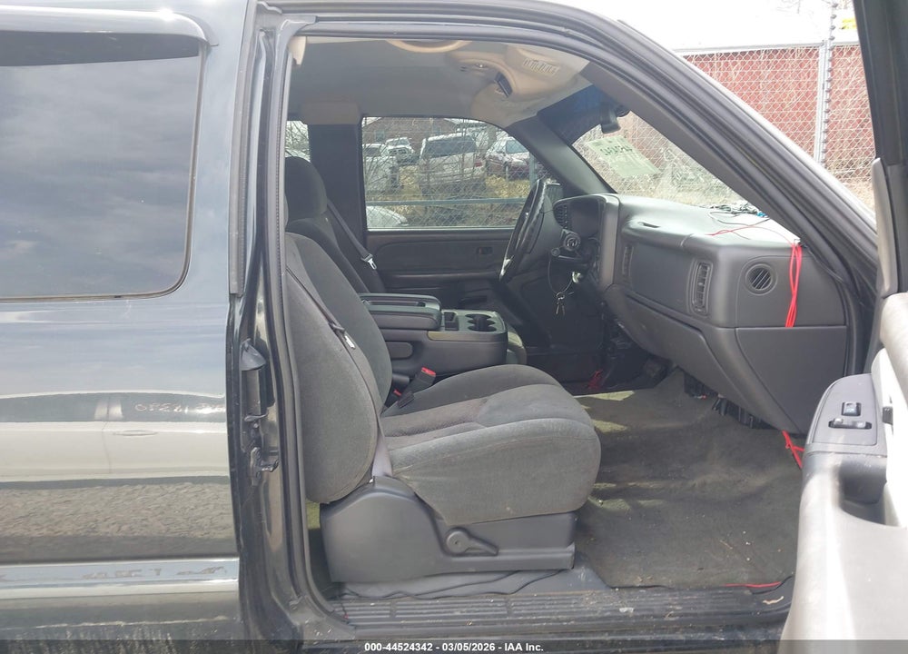 2003 CHEVROLET SILVERADO 1500 LS VIN: 1GCEK19T63E329103