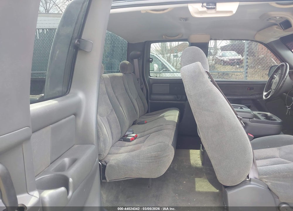 2003 CHEVROLET SILVERADO 1500 LS VIN: 1GCEK19T63E329103