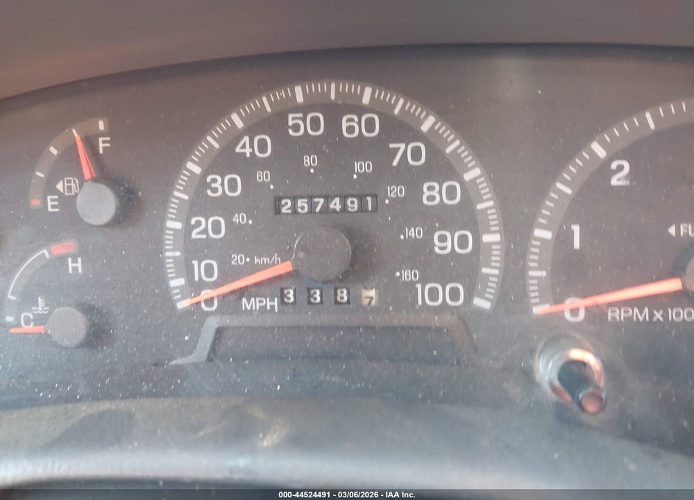 1998 FORD F-150 LARIAT/XL VIN: 2FTZF0762WCA52490