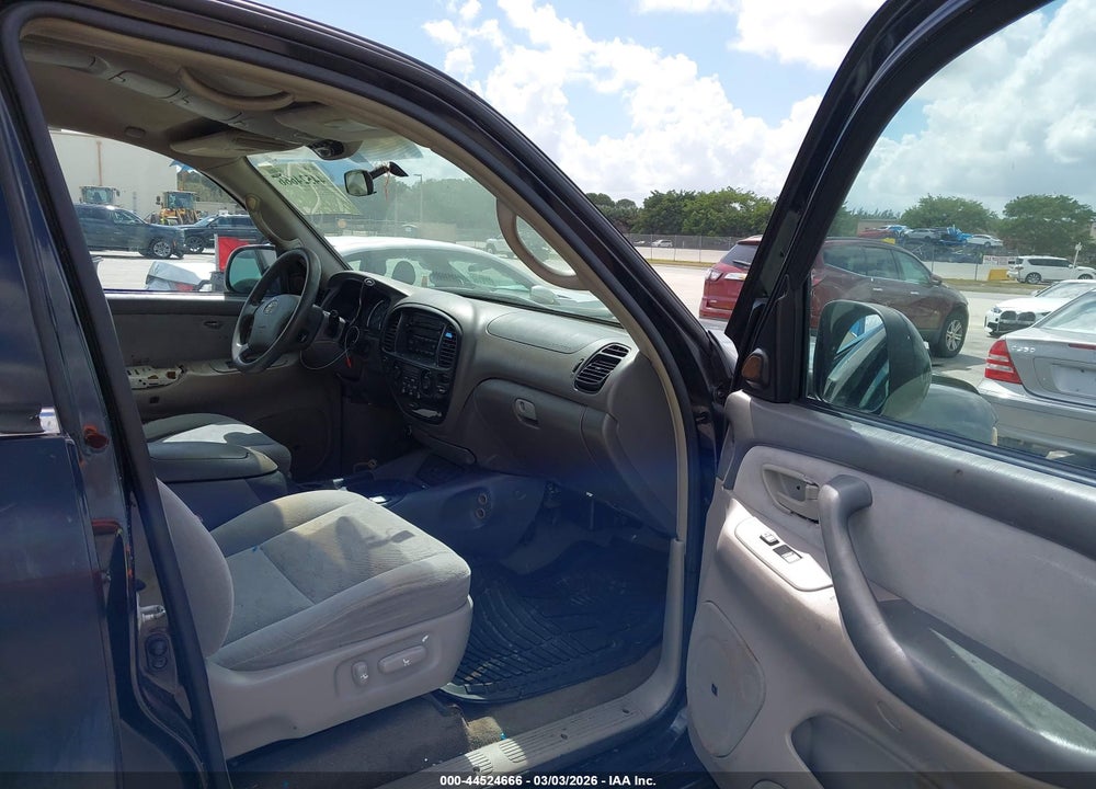 2005 TOYOTA SEQUOIA SR5 V8 VIN: 5TDZT34A25S264263