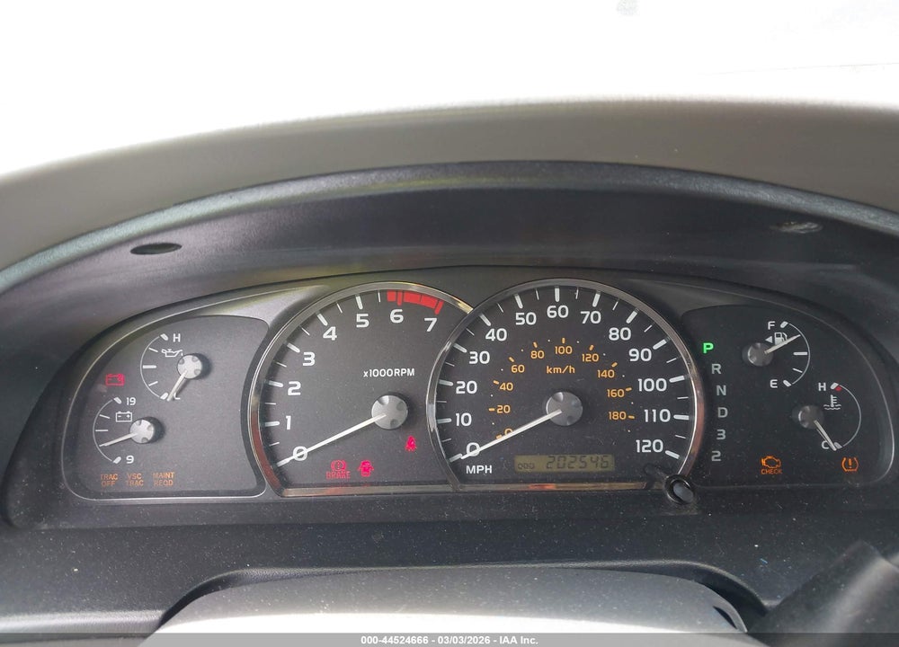 2005 TOYOTA SEQUOIA SR5 V8 VIN: 5TDZT34A25S264263