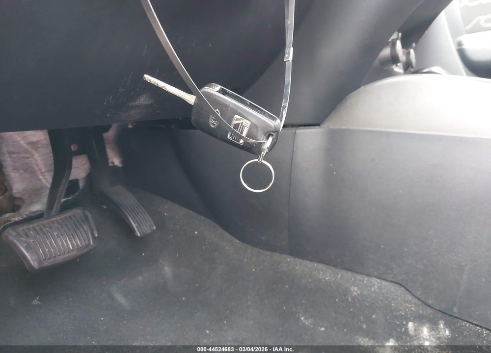 2012 KIA SOUL + VIN: KNDJT2A69C7425190