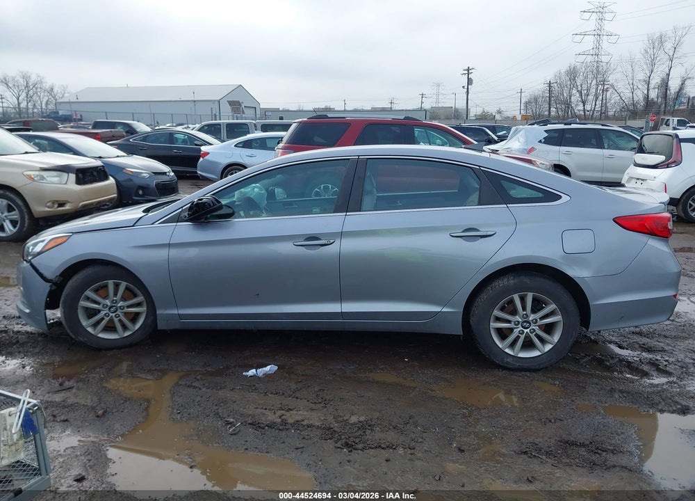 2017 HYUNDAI SONATA SE VIN: 5NPE24AF5HH516427