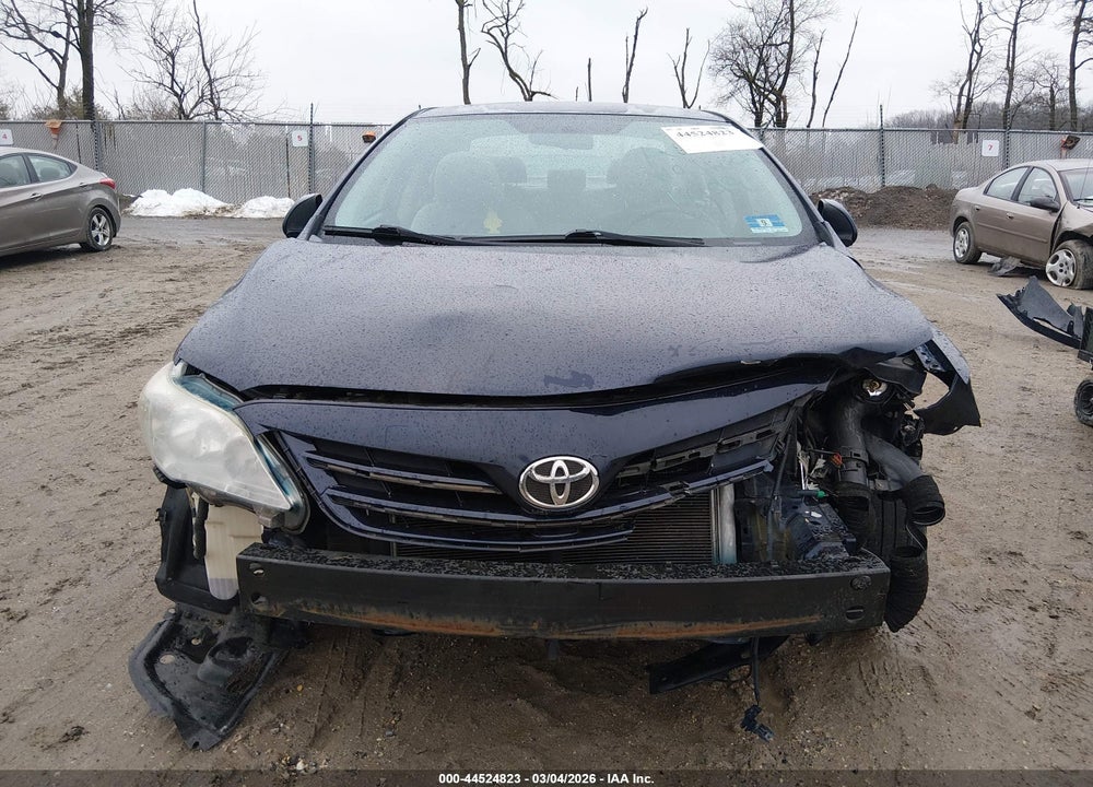 2013 TOYOTA COROLLA LE VIN: 2T1BU4EE7DC958878