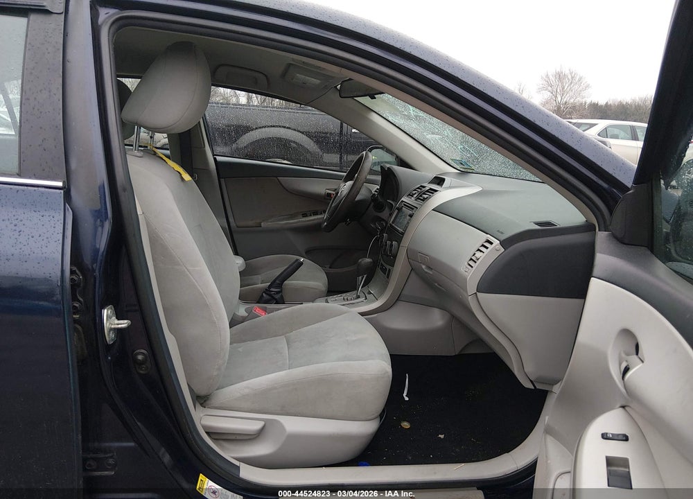 2013 TOYOTA COROLLA LE VIN: 2T1BU4EE7DC958878