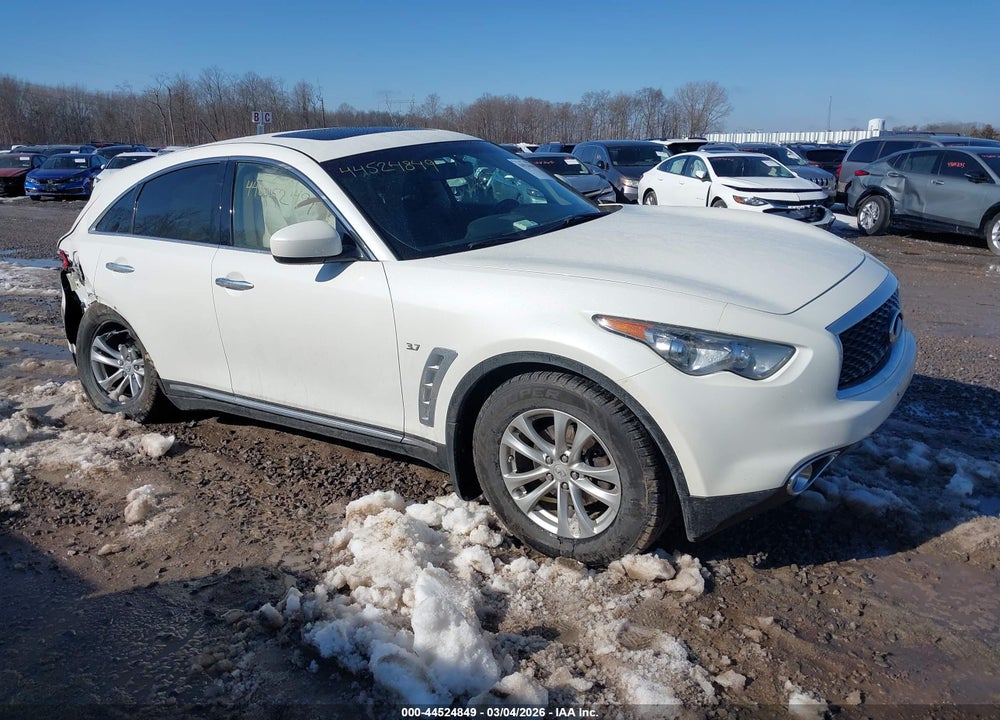 2017 INFINITI QX70 VIN: JN8CS1MW1HM414117