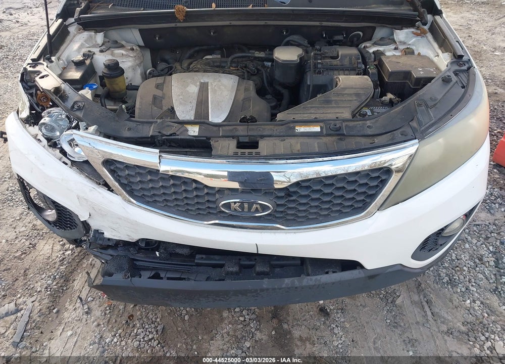 2011 KIA SORENTO EX V6 VIN: 5XYKU4A23BG063627