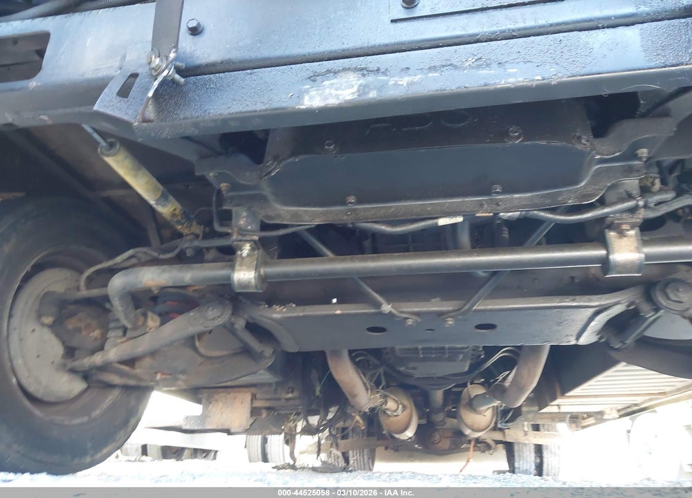 2002 WORKHORSE CUSTOM CHASSIS MOTORHOME CHASSIS P3500 VIN: 5B4KP57G023339840