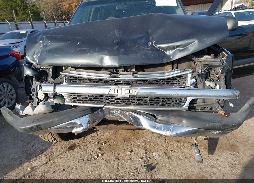 2004 CHEVROLET TAHOE LS VIN: 1GNEC13Z64R251532