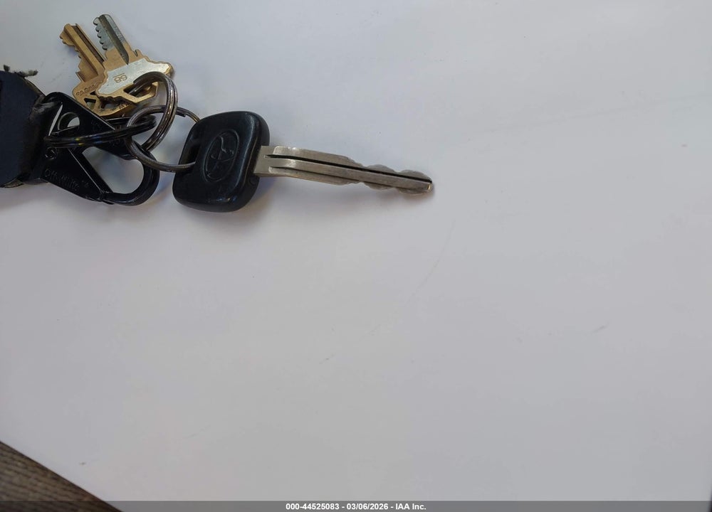2004 TOYOTA COROLLA CE VIN: JTDBR32E742017316