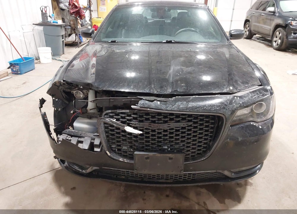 2018 CHRYSLER 300 300S AWD VIN: 2C3CCAGG2JH191838