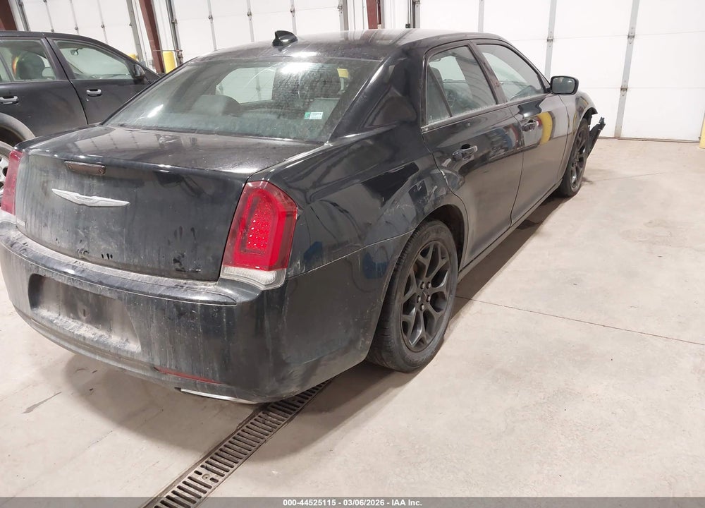 2018 CHRYSLER 300 300S AWD VIN: 2C3CCAGG2JH191838
