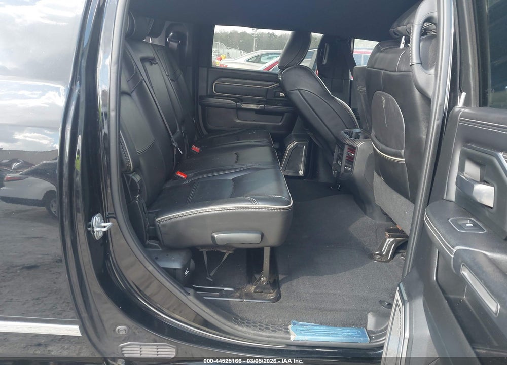 2019 RAM 2500 LIMITED  4X4 6'4 BOX VIN: 3C6UR5TL5KG626322