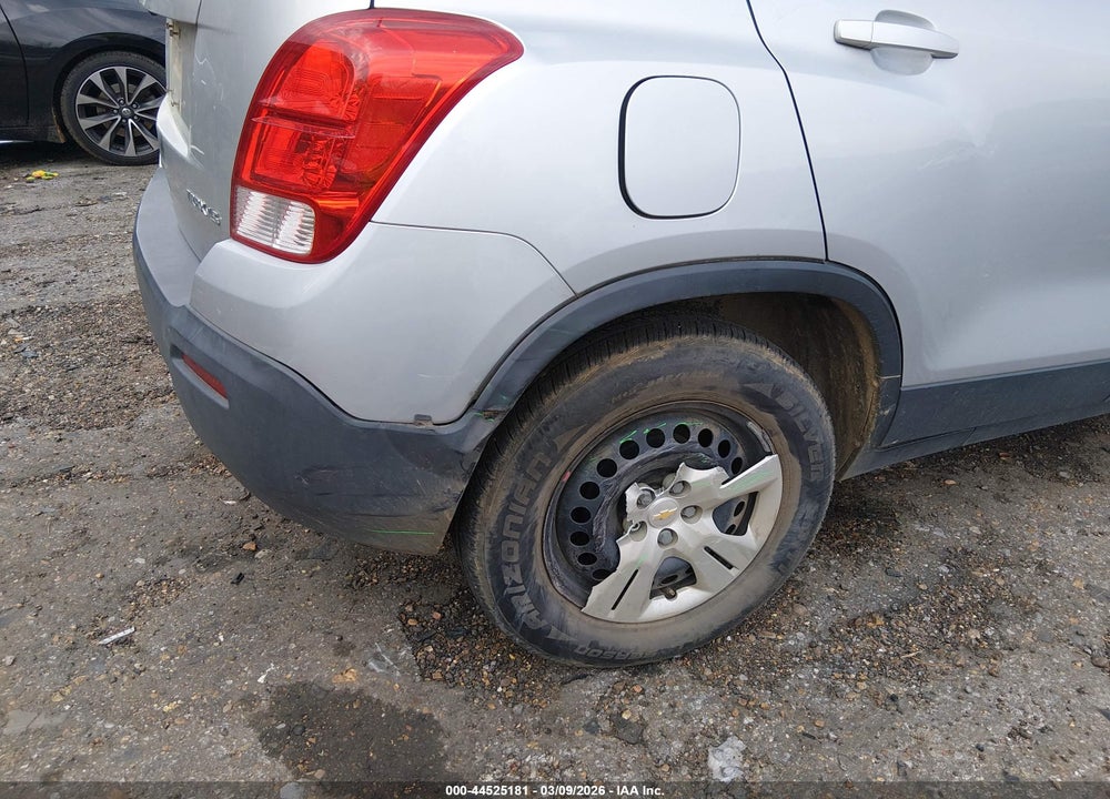 2015 CHEVROLET TRAX 1LS VIN: KL7CJKSB5FB169025