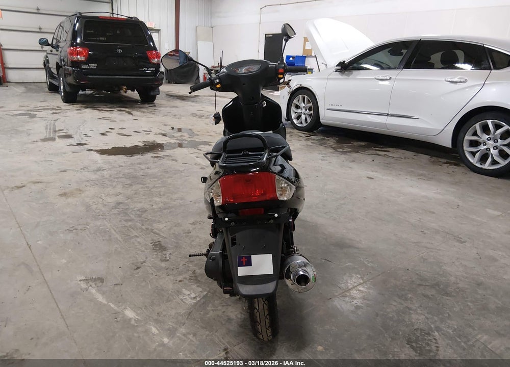 2023 TAIZHOU ZHONGNENG ZN50QT VIN: L5YACBPZXP1102205