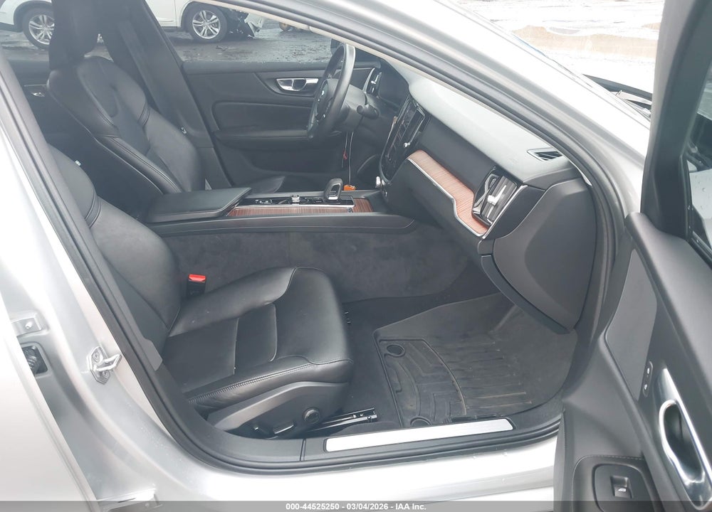 2022 VOLVO S60 B5 MOMENTUM VIN: 7JRL12TZ9NG162712