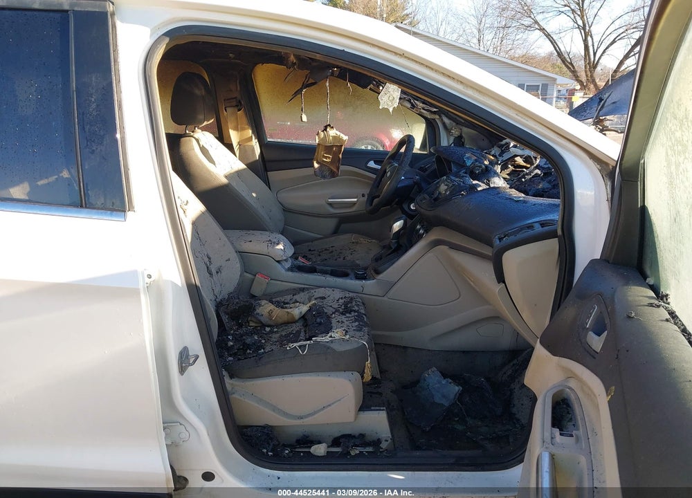 2014 FORD ESCAPE SE VIN: 1FMCU9GX5EUB95131