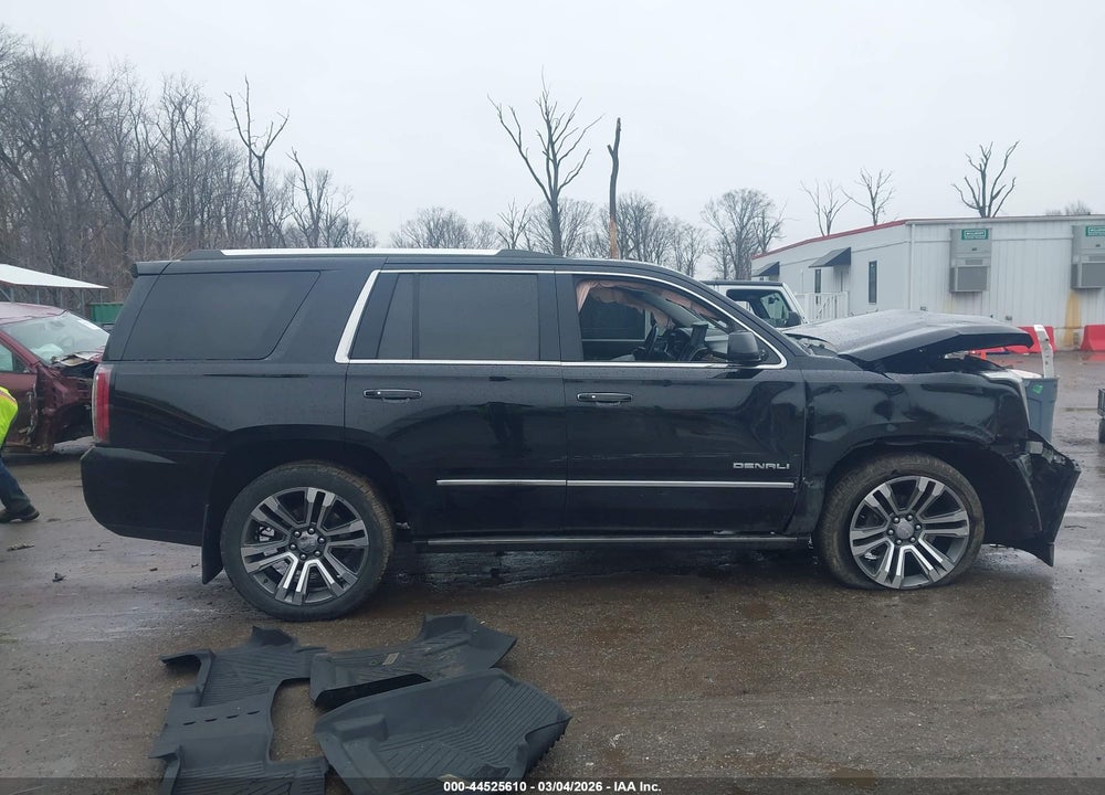2017 GMC YUKON DENALI VIN: 1GKS2CKJ5HR337642