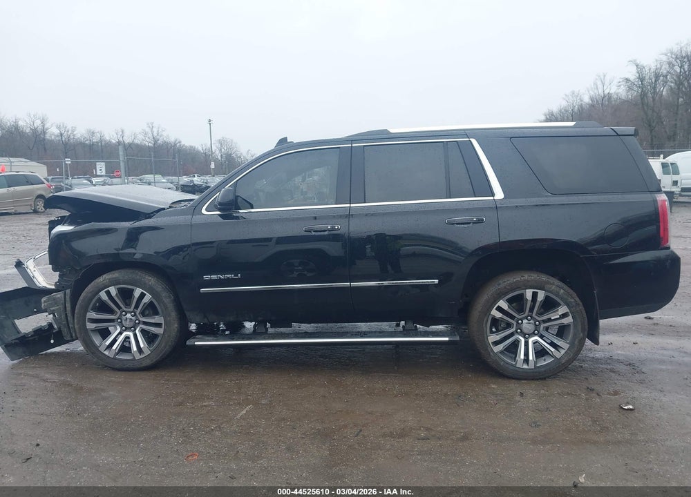 2017 GMC YUKON DENALI VIN: 1GKS2CKJ5HR337642