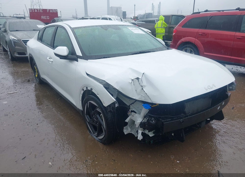 2025 KIA K4 EX VIN: 3KPFU4DE3SE028106
