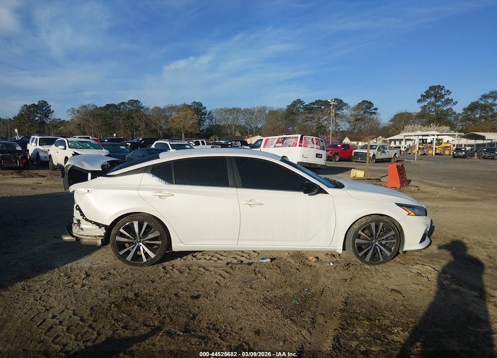 2022 NISSAN ALTIMA SR FWD VIN: 1N4BL4CV1NN339526
