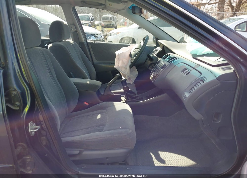 1999 HONDA ACCORD EX VIN: 1HGCG5551XA036666