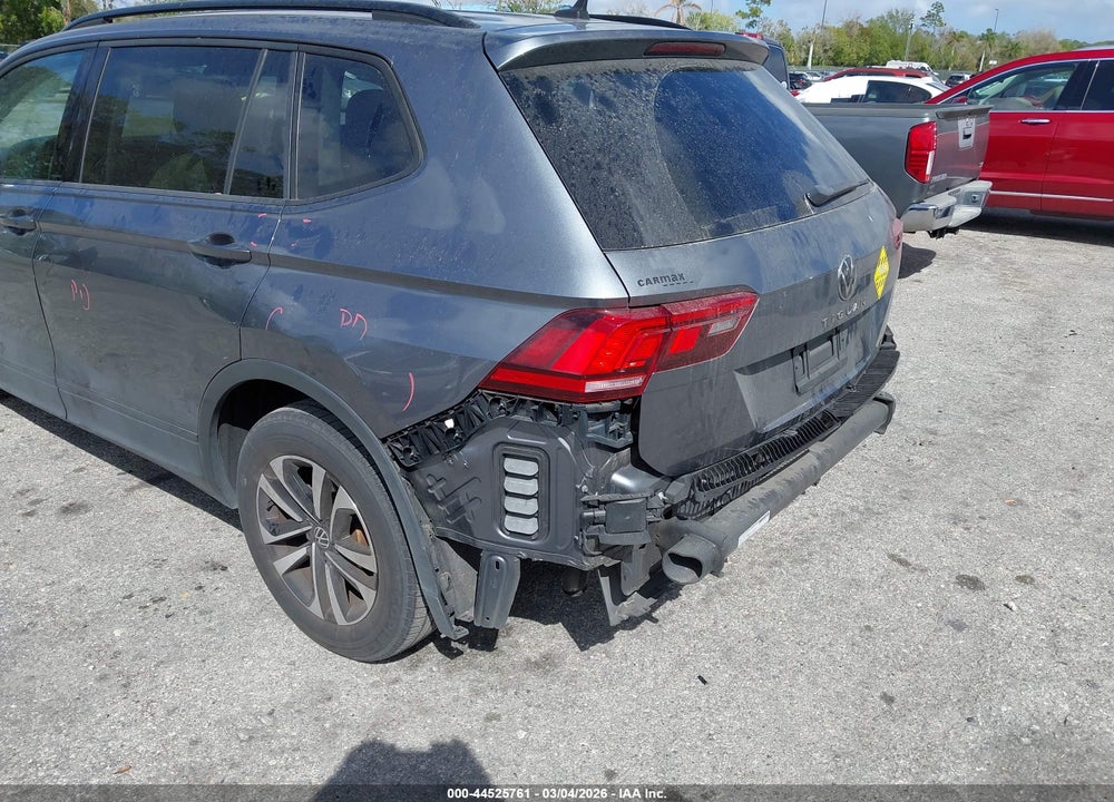 2022 VOLKSWAGEN TIGUAN 2.0T S VIN: 3VV1B7AX6NM006295