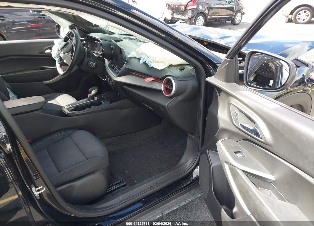 2024 CHEVROLET TRAX FWD 1RS VIN: KL77LGE21RC095136