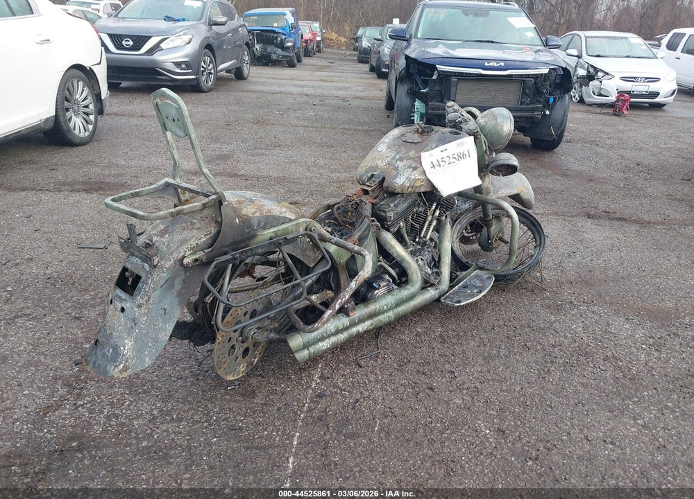 2004 HARLEY-DAVIDSON FLSTCI VIN: 1HD1BWB194Y059268