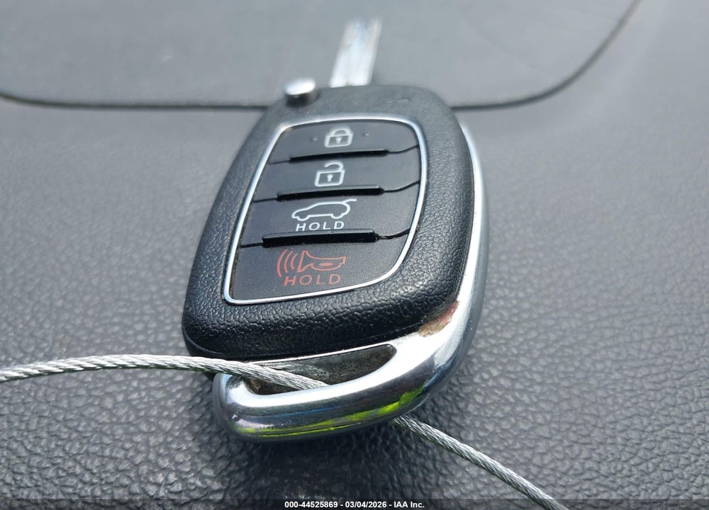 2016 HYUNDAI TUCSON SE VIN: KM8J33A4XGU117548