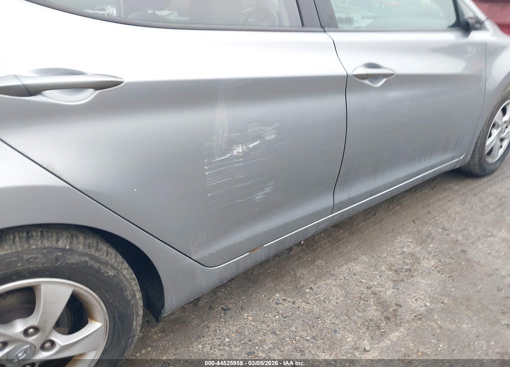 2015 HYUNDAI ELANTRA SE VIN: 5NPDH4AE0FH567963