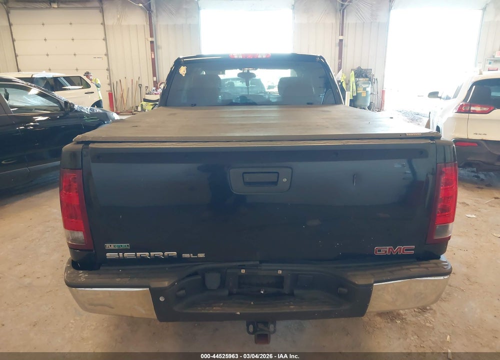 2011 GMC SIERRA 1500 SLE VIN: 1GTR2VE33BZ403499