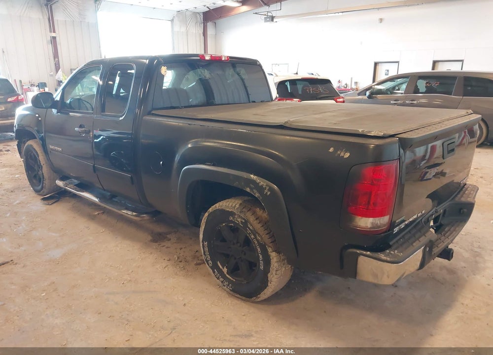 2011 GMC SIERRA 1500 SLE VIN: 1GTR2VE33BZ403499