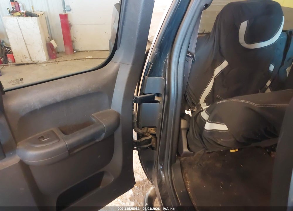 2011 GMC SIERRA 1500 SLE VIN: 1GTR2VE33BZ403499