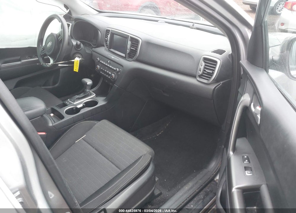 2019 KIA SPORTAGE LX VIN: KNDPM3AC9K7620658