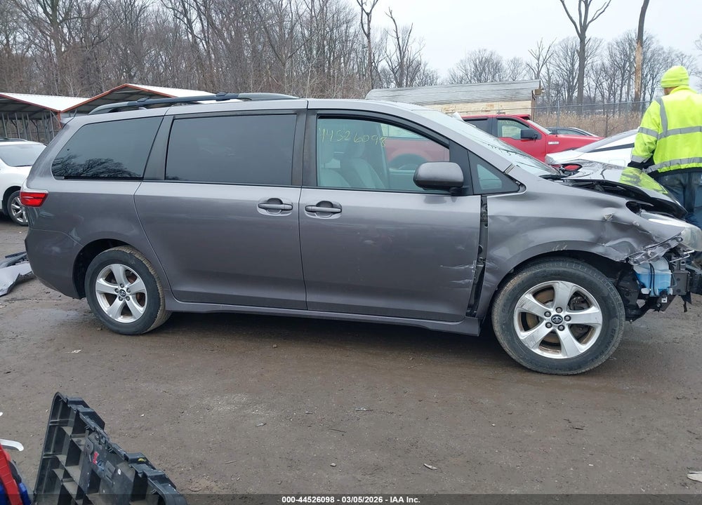 2020 TOYOTA SIENNA LE VIN: 5TDKZ3DC2LS040974