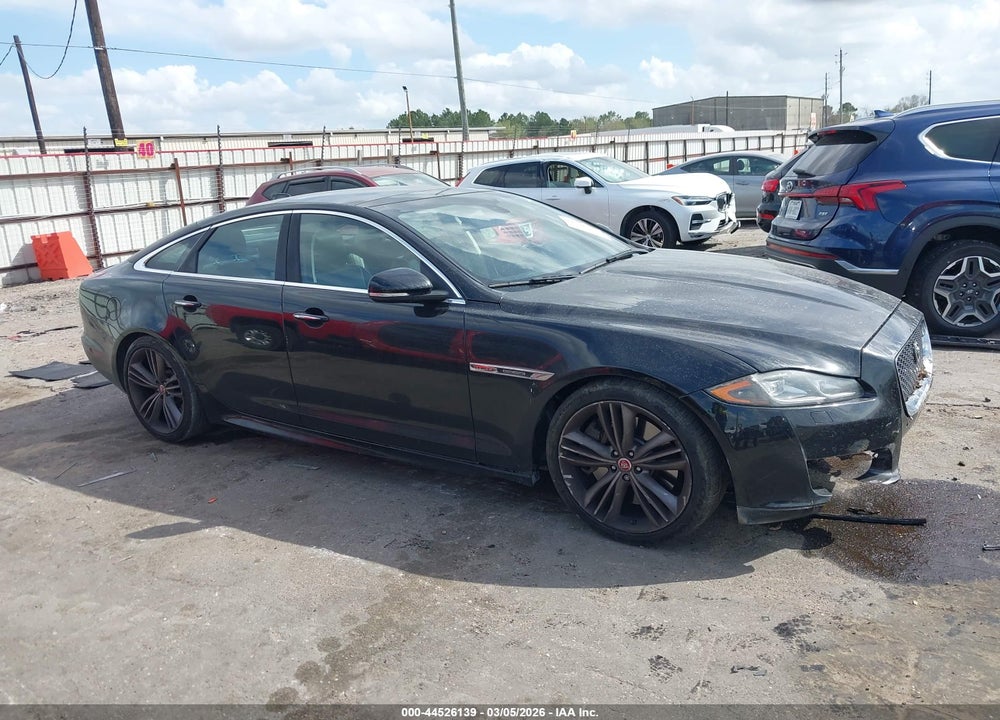2016 JAGUAR XJ SUPERCHARGED VIN: SAJWA1CE0GMW02776