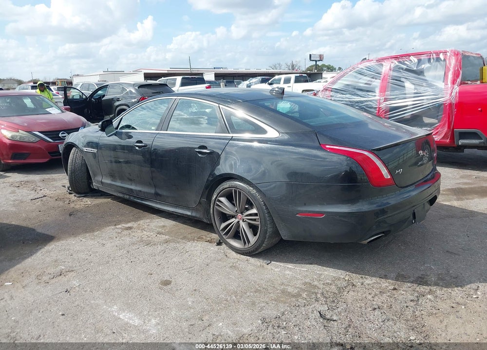 2016 JAGUAR XJ SUPERCHARGED VIN: SAJWA1CE0GMW02776