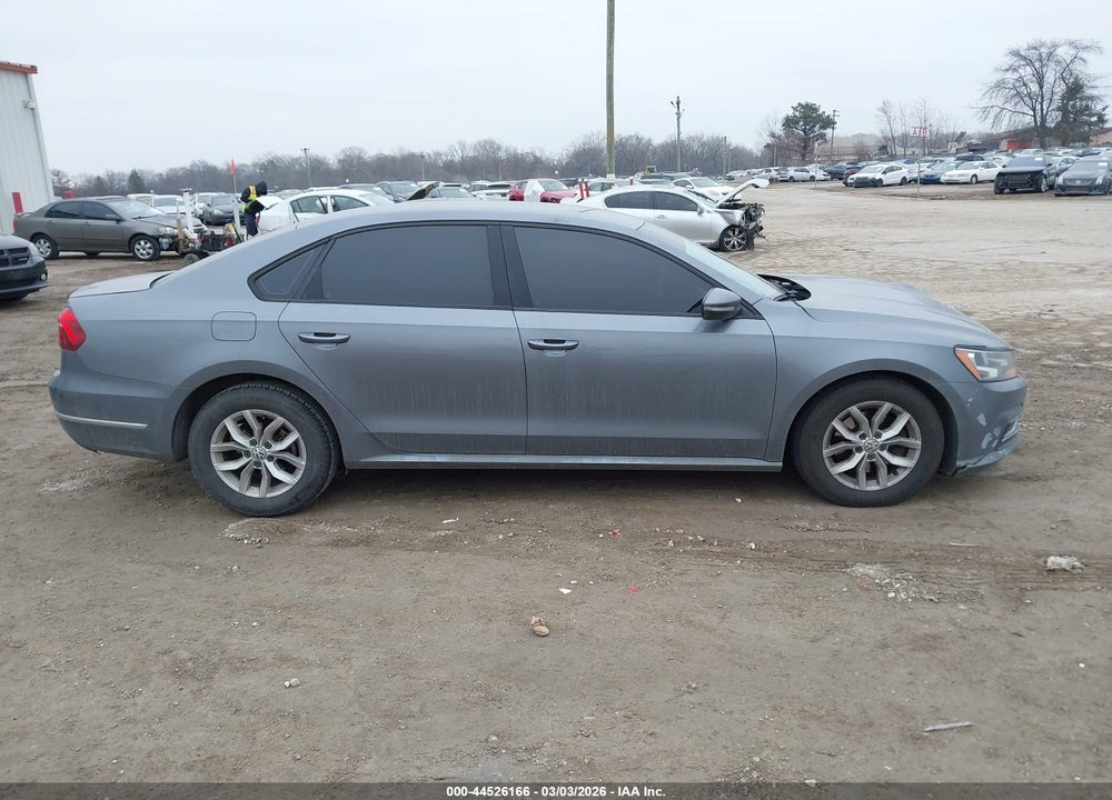 2018 VOLKSWAGEN PASSAT 2.0T R-LINE/2.0T S VIN: 1VWAA7A34JC043207
