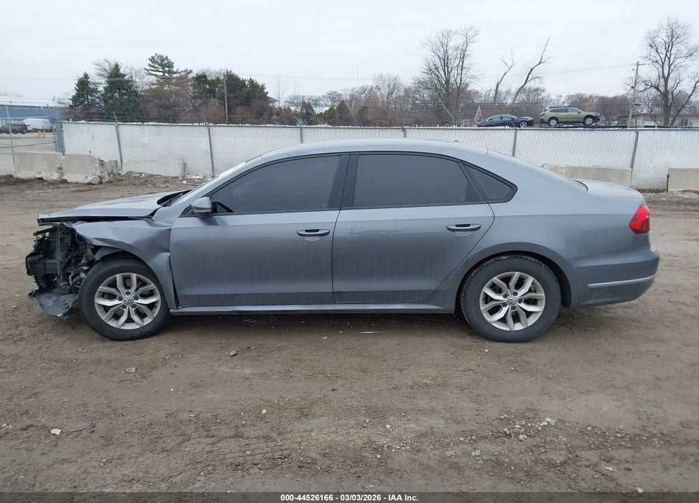 2018 VOLKSWAGEN PASSAT 2.0T R-LINE/2.0T S VIN: 1VWAA7A34JC043207