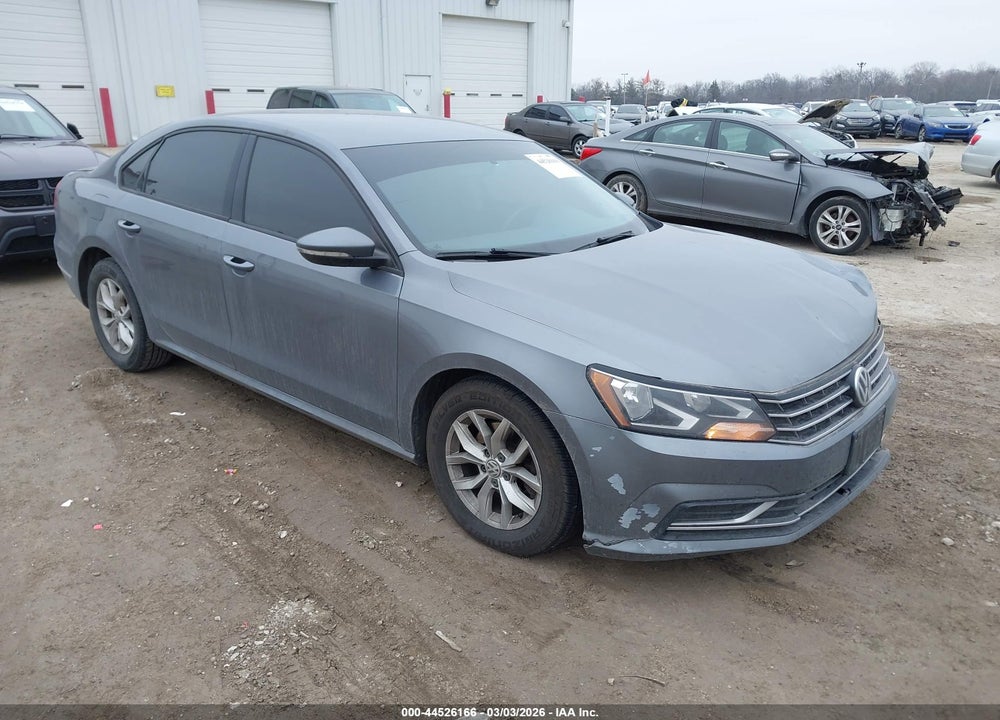 2018 VOLKSWAGEN PASSAT 2.0T R-LINE/2.0T S VIN: 1VWAA7A34JC043207