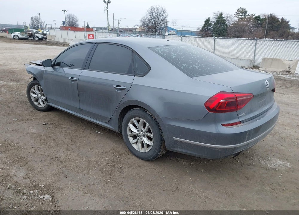 2018 VOLKSWAGEN PASSAT 2.0T R-LINE/2.0T S VIN: 1VWAA7A34JC043207