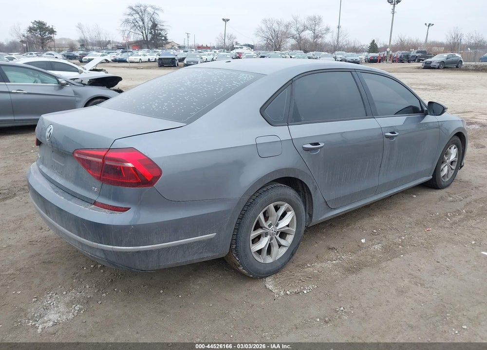 2018 VOLKSWAGEN PASSAT 2.0T R-LINE/2.0T S VIN: 1VWAA7A34JC043207