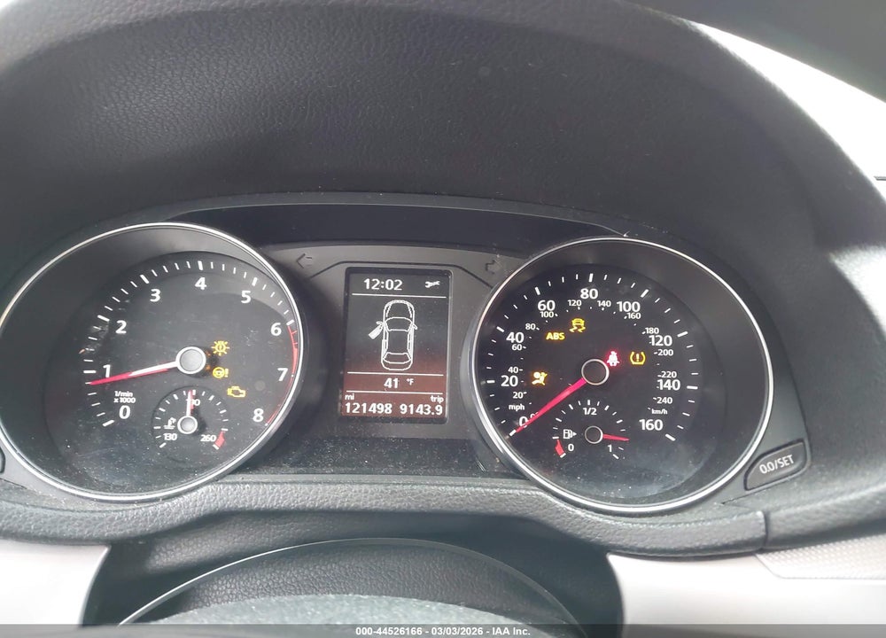 2018 VOLKSWAGEN PASSAT 2.0T R-LINE/2.0T S VIN: 1VWAA7A34JC043207