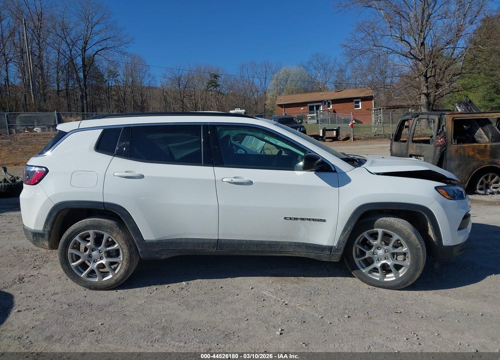 2024 JEEP COMPASS LATITUDE LUX FWD VIN: 3C4NJDFN0RT130891